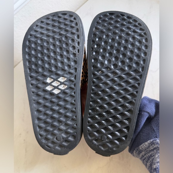 VANS Slides - Picture 6 of 6